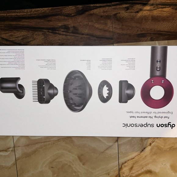 BRAND NEW IN BOX Dyson Supersonic Hairdryer - Picture 2 of 11